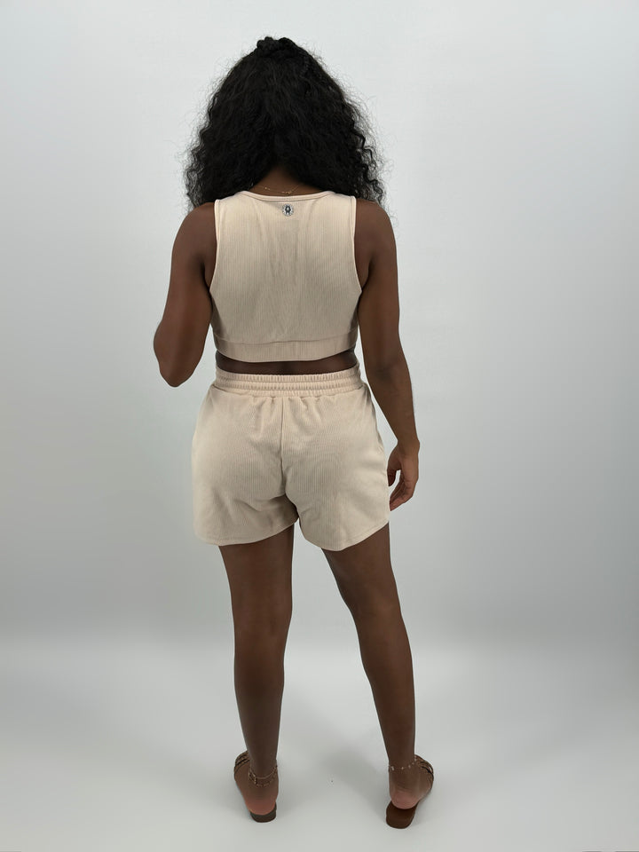Conjunto Anubis de crop top y short – Beige – Pharaonique