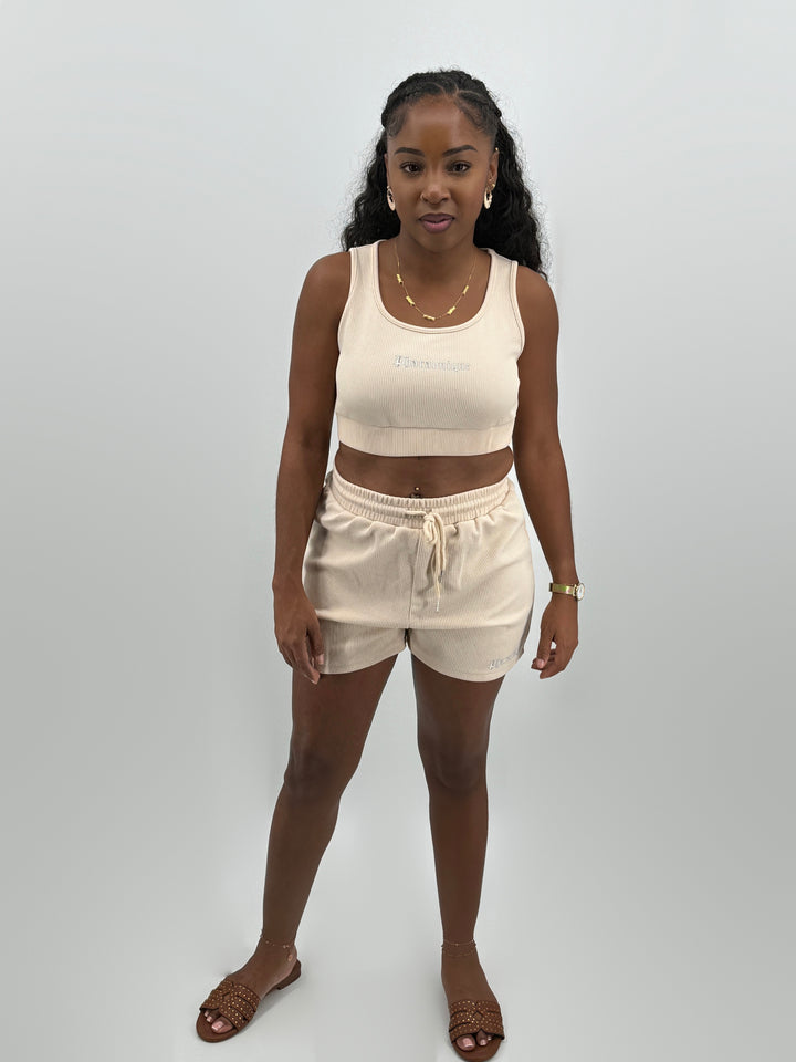 Conjunto Anubis de crop top y short – Beige – Pharaonique