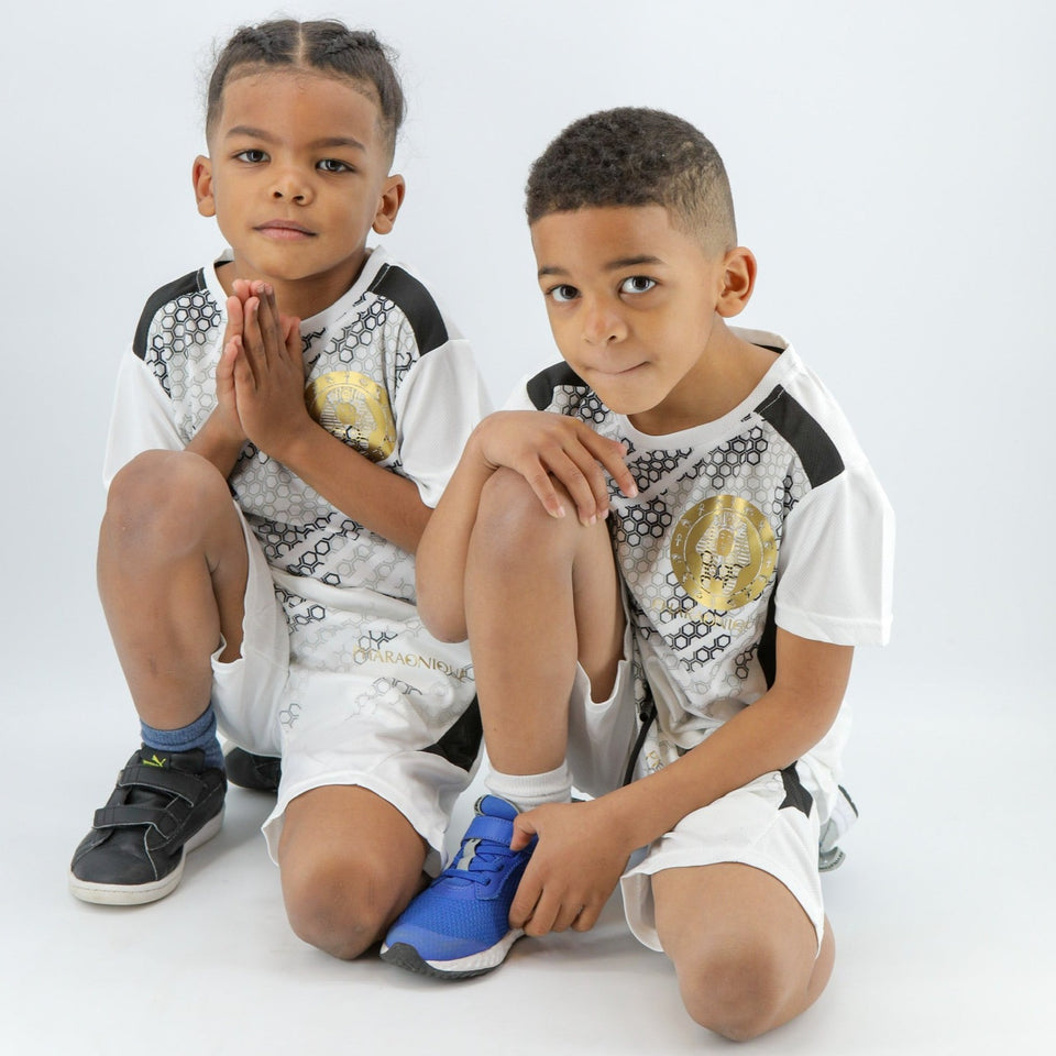 Conjunto infantil de t-shirt e calções – Branco ou preto – Pharaonique